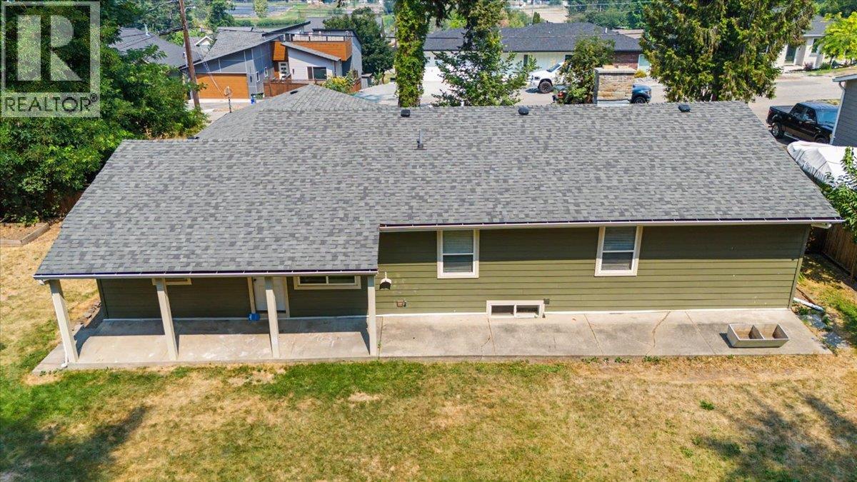 3585 Warner Avenue - 43