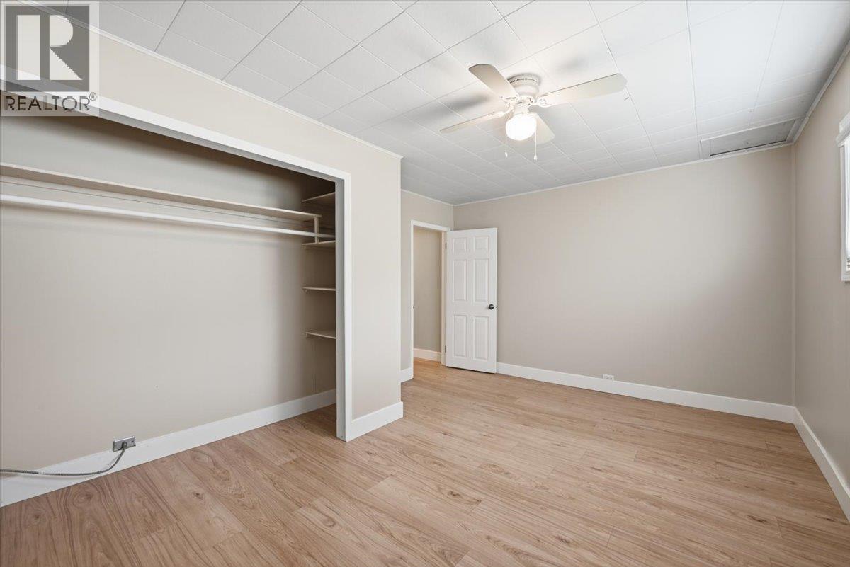 3585 Warner Avenue - 26