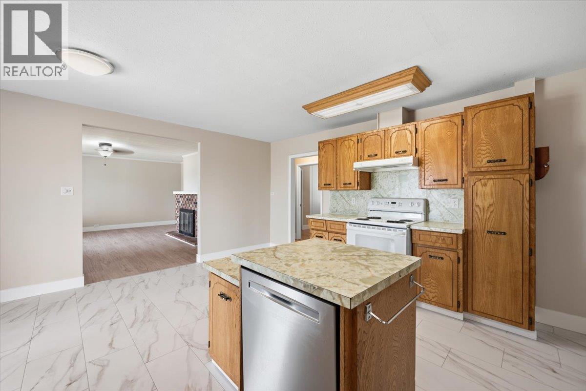 3585 Warner Avenue - 19
