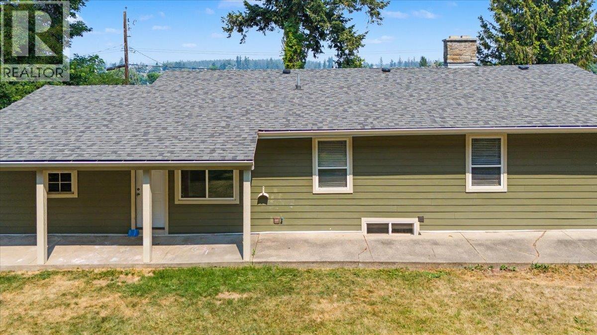 3585 Warner Avenue - 44