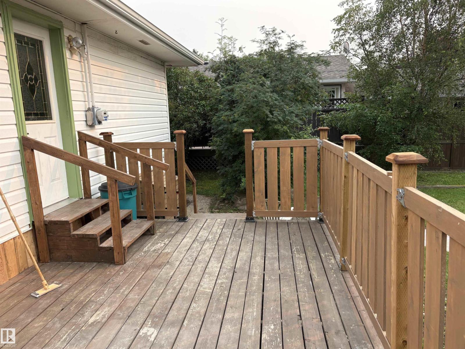 5308 50 St - Image 30