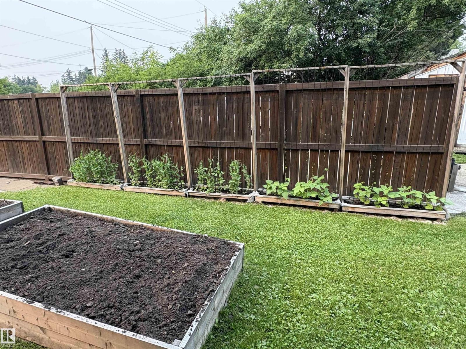 5308 50 St - Image 34
