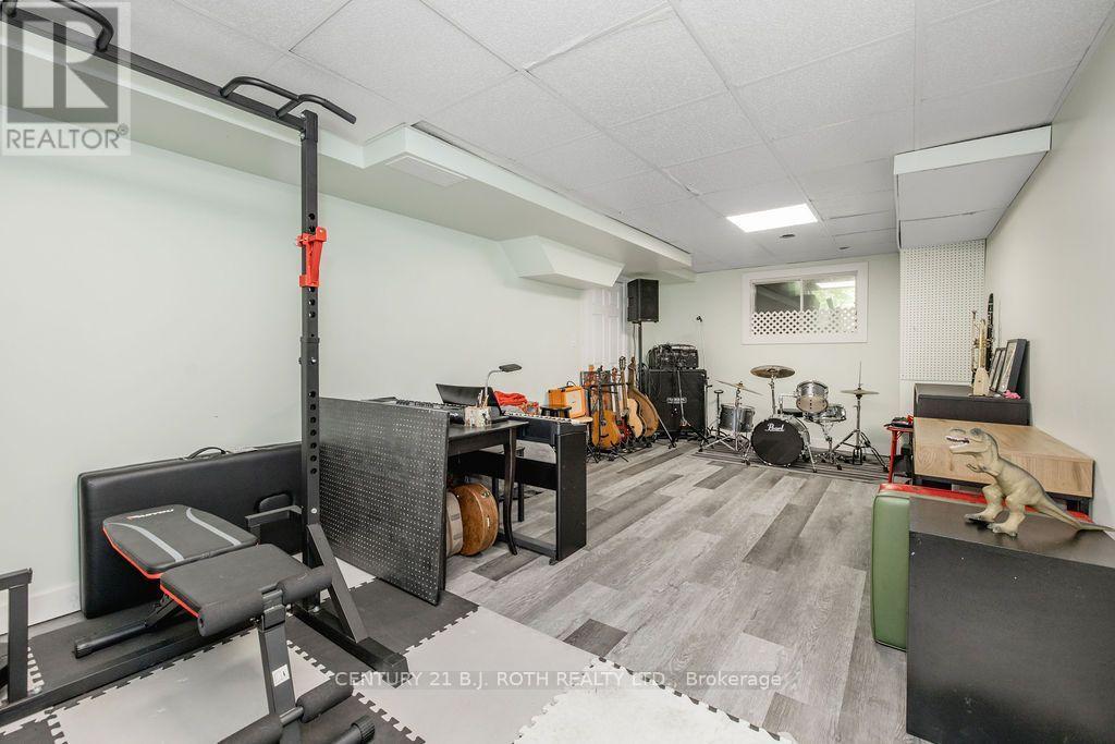 1844 OAKWOOD ROAD - 35