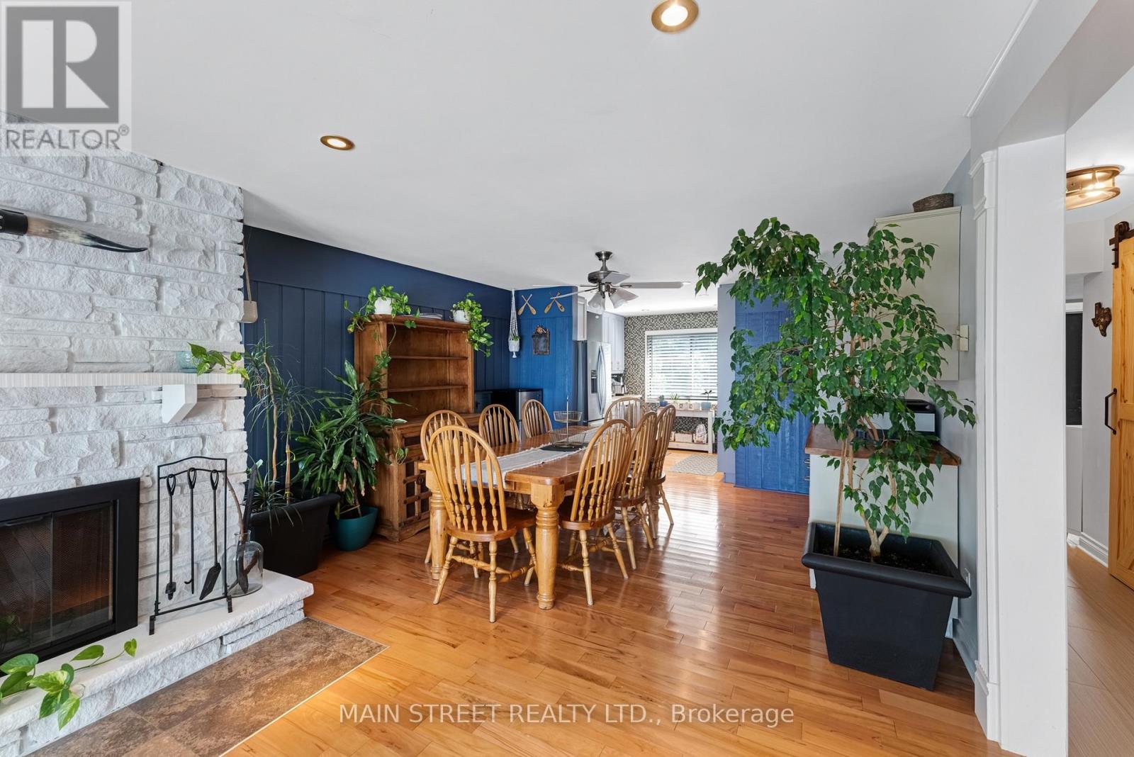 126 MOORE'S BEACH ROAD - 12