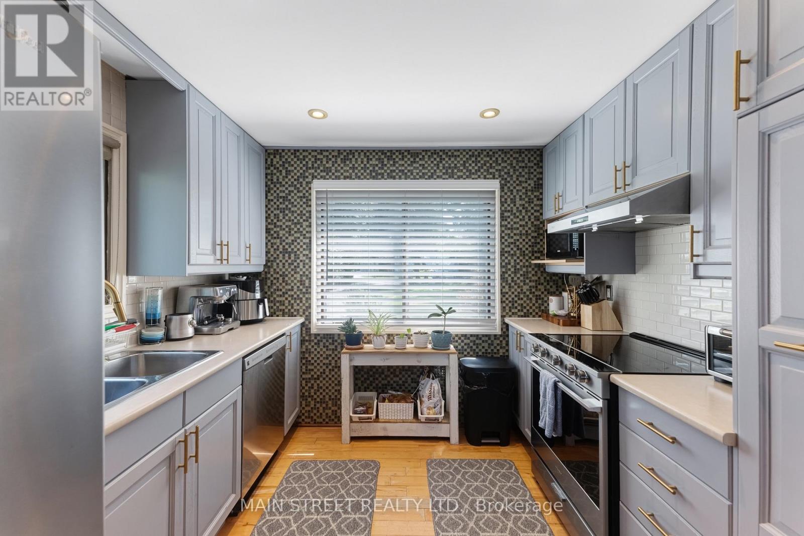 126 MOORE'S BEACH ROAD - 16