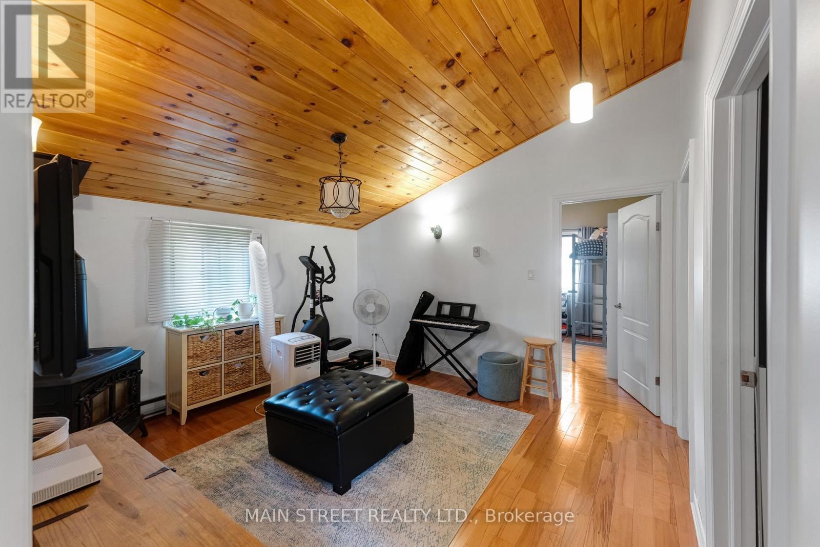 126 MOORE'S BEACH ROAD - 23