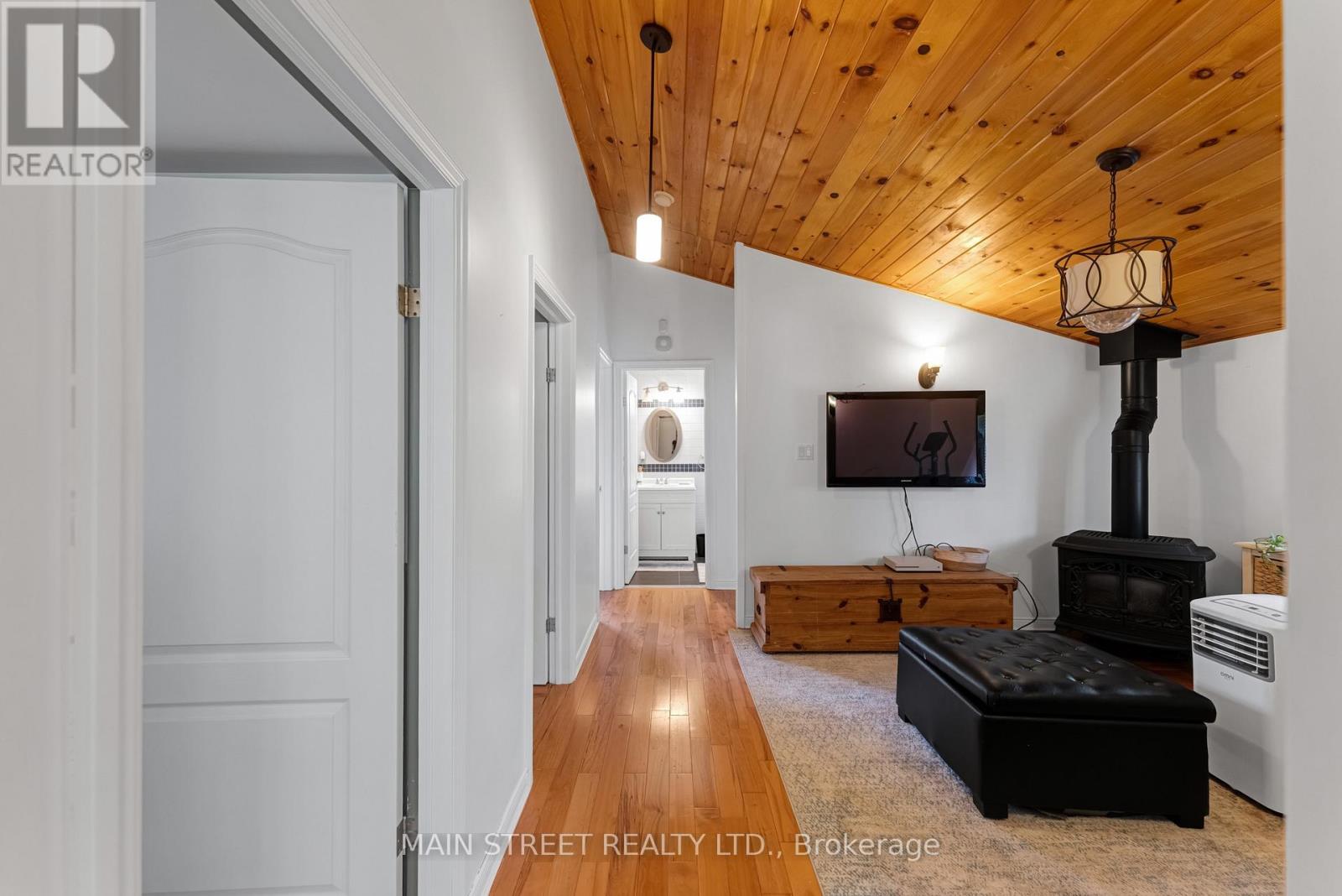 126 MOORE'S BEACH ROAD - 25