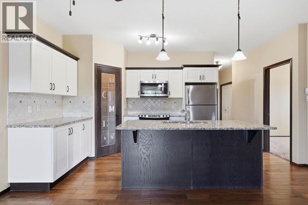 #301 3505 51 Avenue - 8