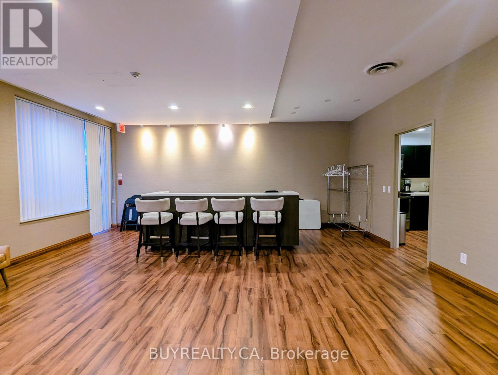#1603 256 DORIS AVENUE - 38