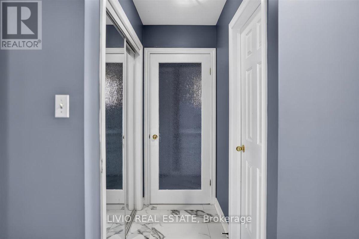 19 KONSTANTINE COURT - 10