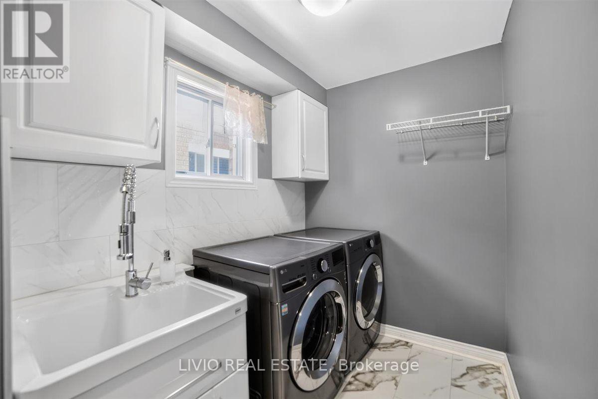 19 KONSTANTINE COURT - 34