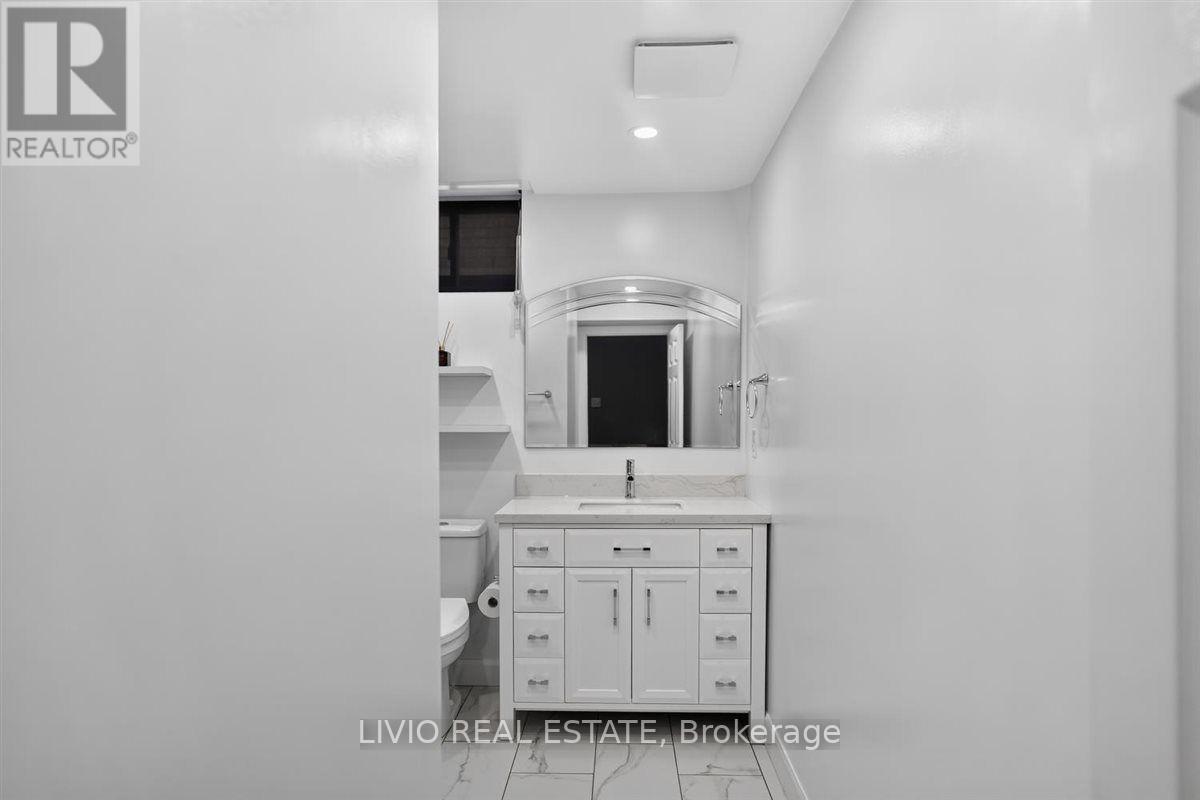 19 KONSTANTINE COURT - 39