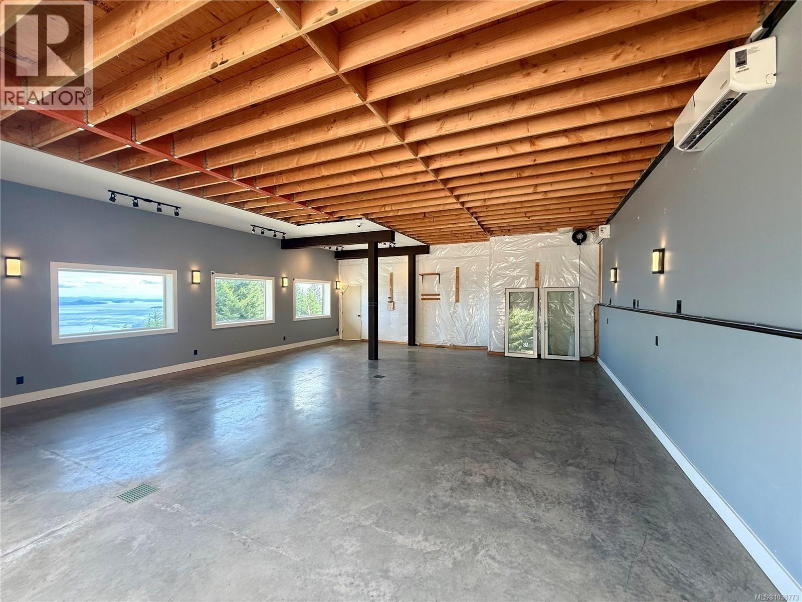 641 Annas Dr SW - 20