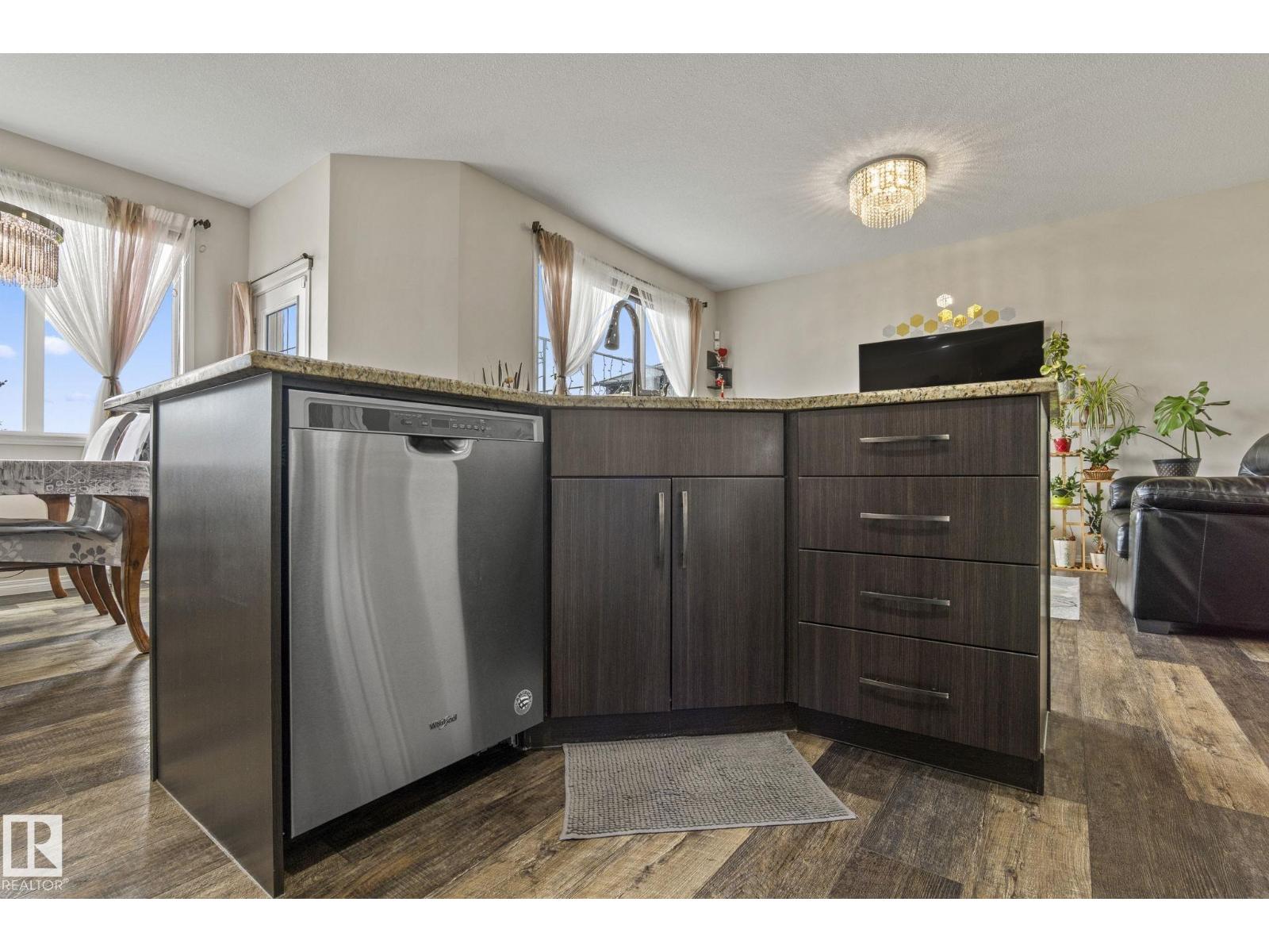 2131 51 SW SW - 15