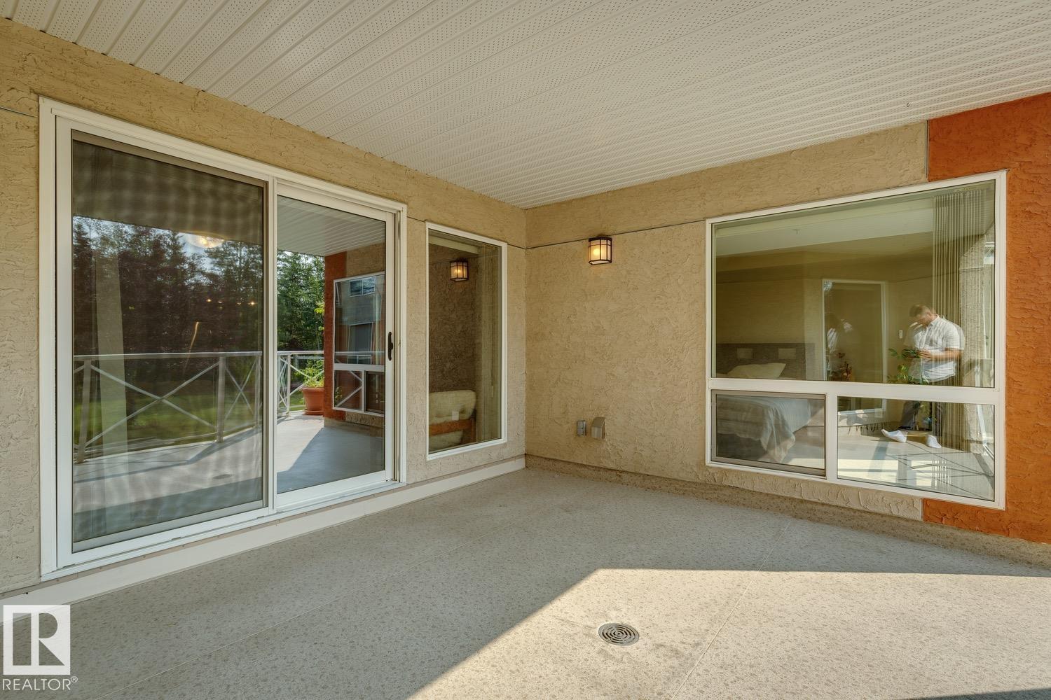 #113 7510 89 ST NW - 31