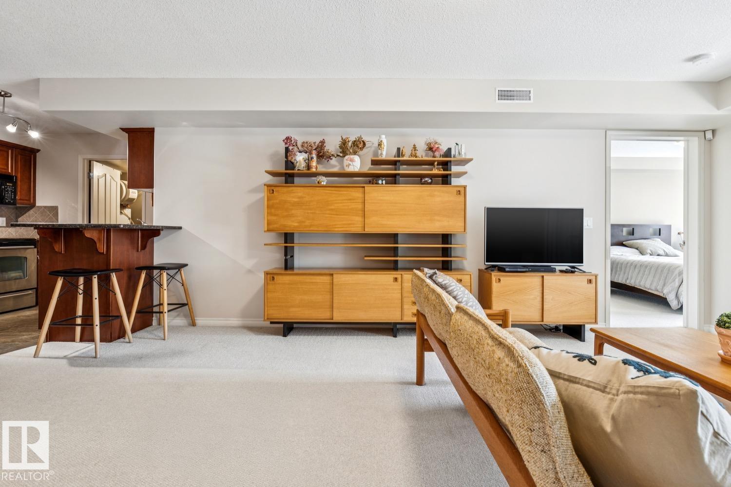 #113 7510 89 ST NW - 14