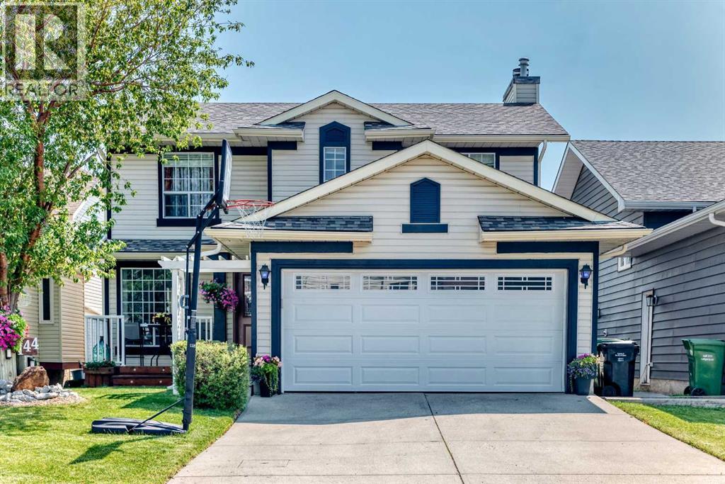 144 Riverstone Crescent SE, Riverbend, Calgary photo 1