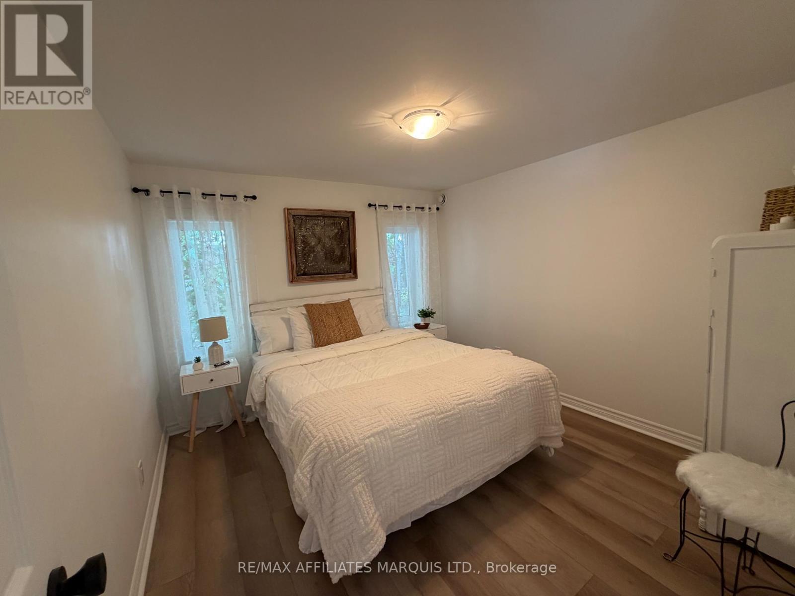230 BOUNDARY ROAD E - Image 12