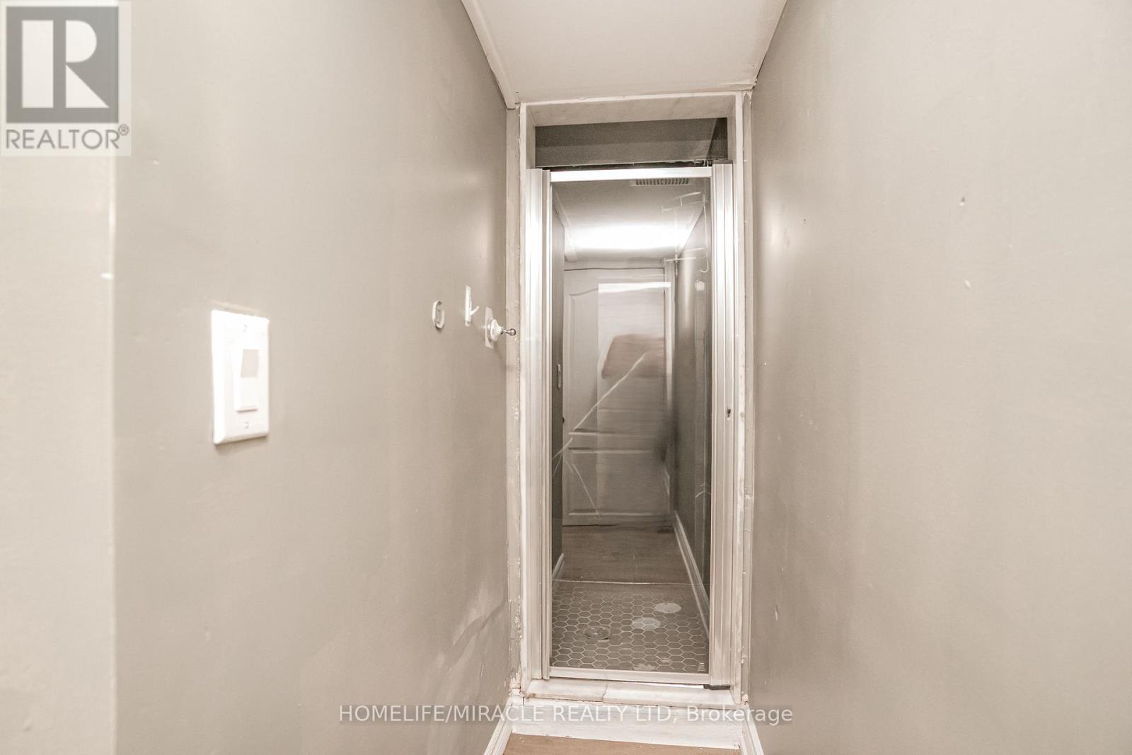 55 KEATS TERRACE - 32