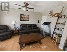 205 Winstanley Street, North Perth, ON N0K1P0 Photo 16