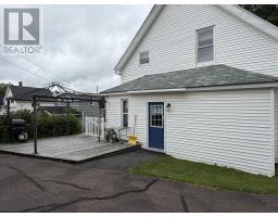 Porch - 416 Pleasant Street, New Glasgow, NS B2H2Z3 Photo 6