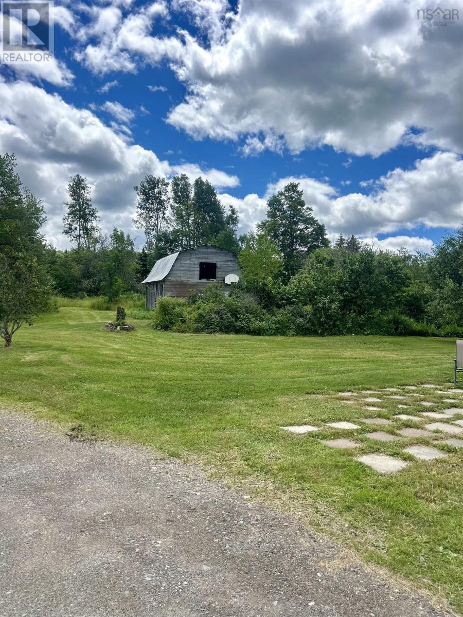 Property 8 of 42 of 10374 Highway 4