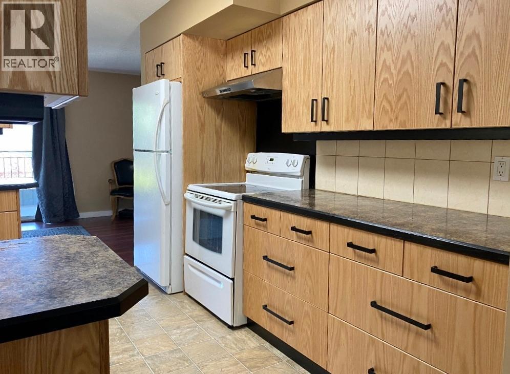 7437 VALLEY HEIGHTS Drive - 2
