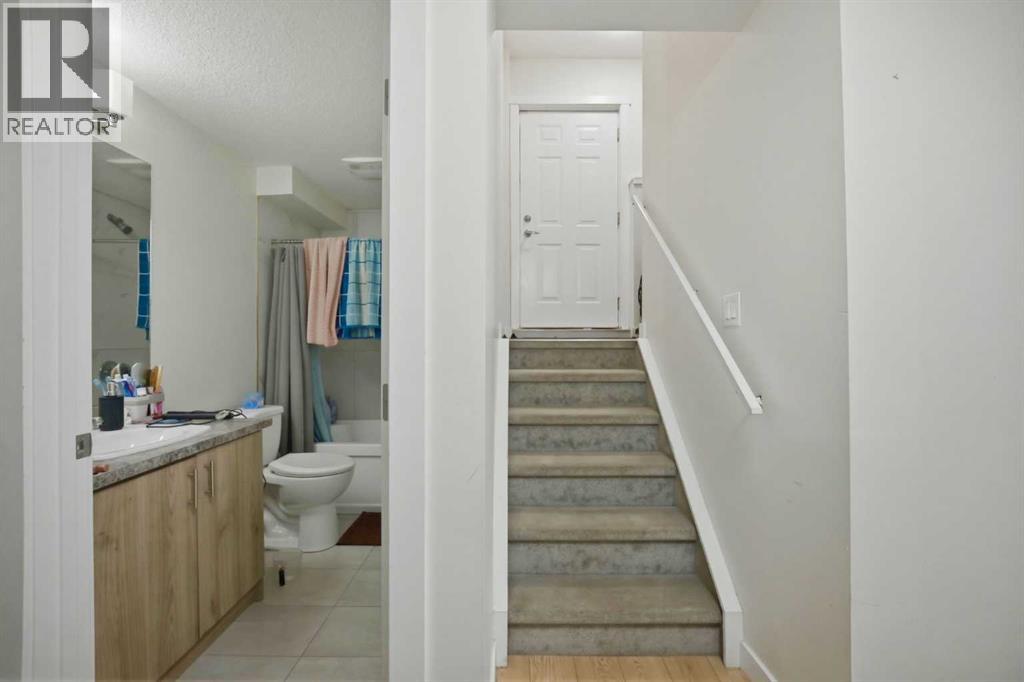 278 Martha's Manor NE - Image 33