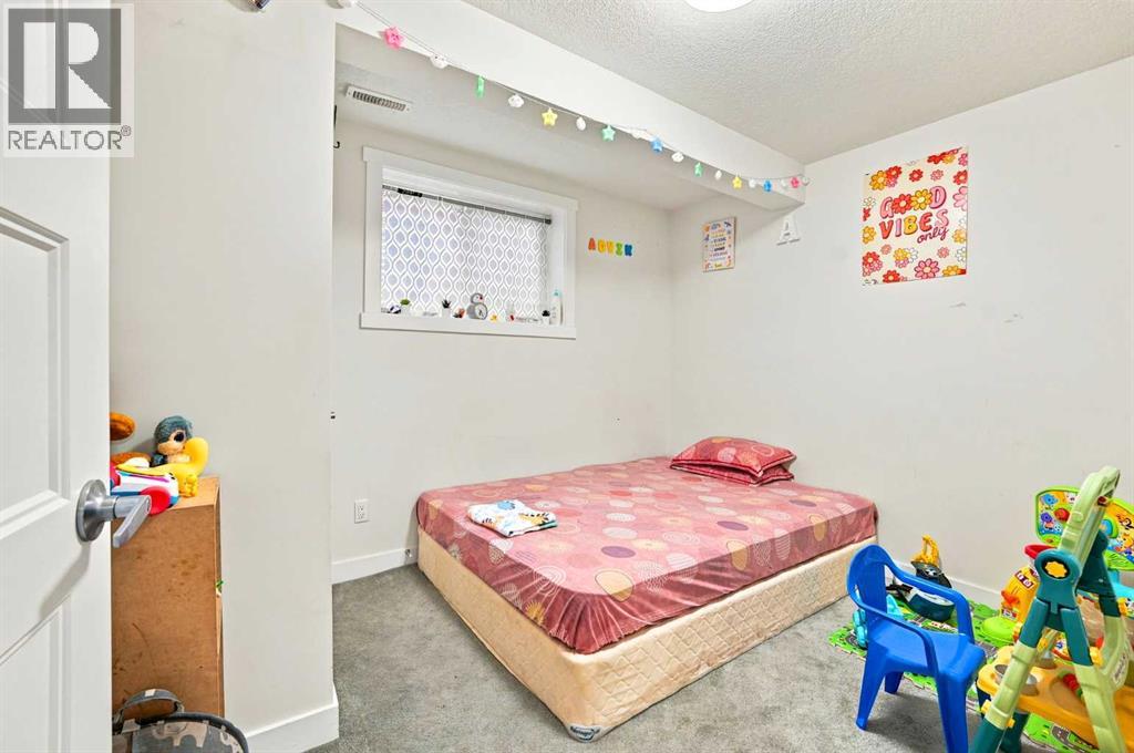 278 Martha's Manor NE - Image 40