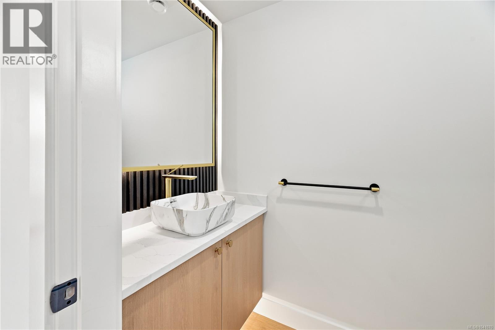 836 BLACKBIRD Pl - Image 25