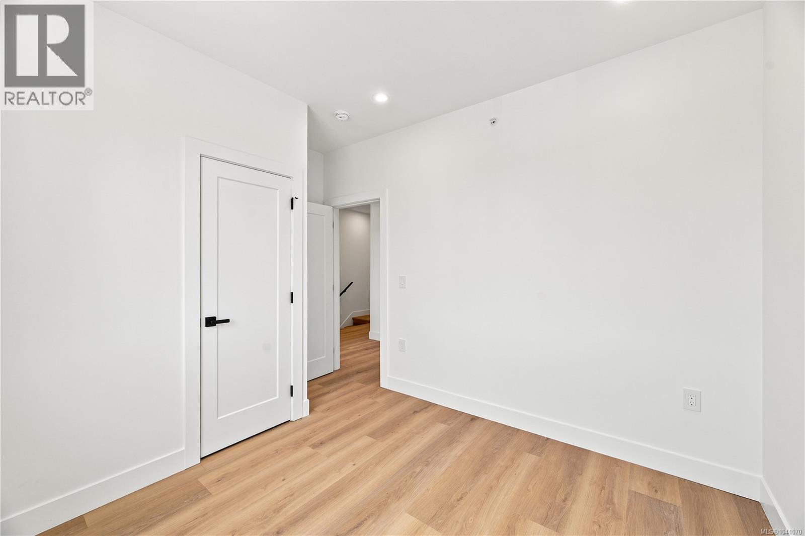 836 BLACKBIRD Pl - Image 22