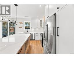 Kitchen - 836 Blackbird Pl, Langford, BC V9B6H4 Photo 9