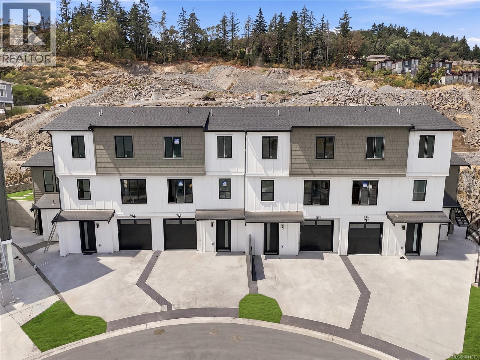 836 BLACKBIRD Pl - 1