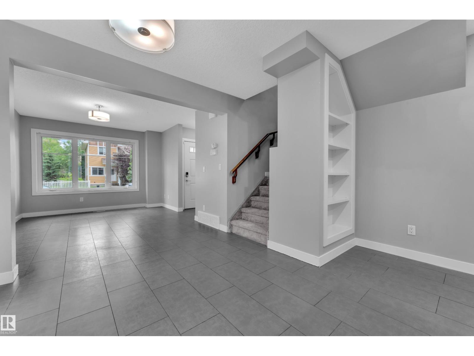 12221 117 AV NW - Image 12