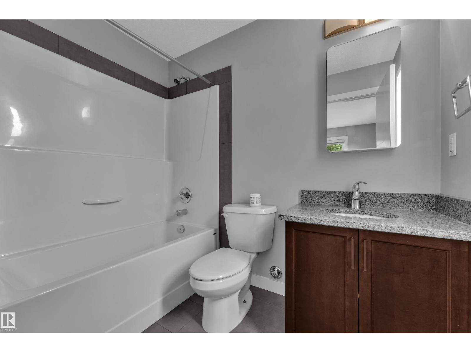 12221 117 AV NW - Image 16