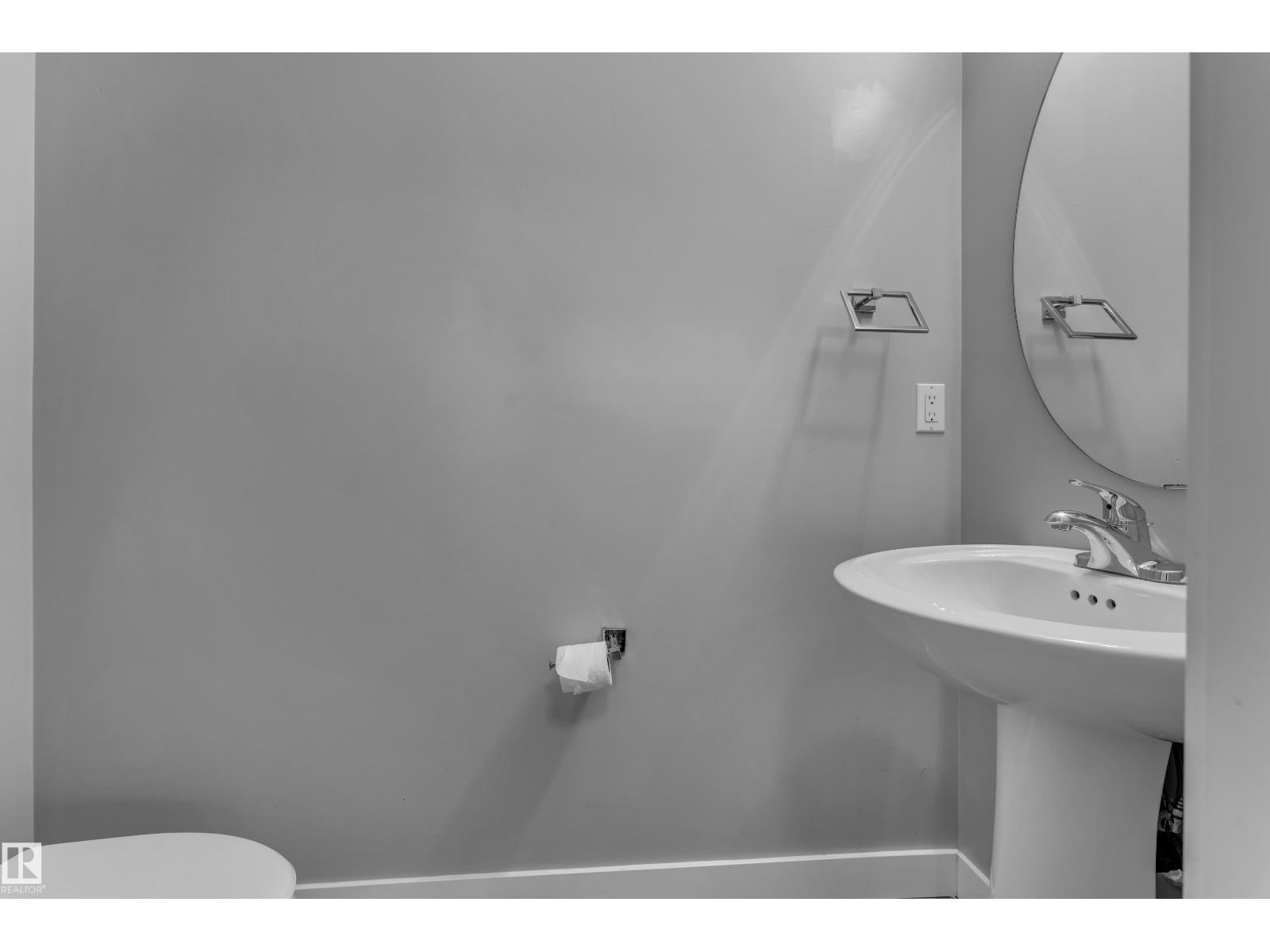12221 117 AV NW - 23