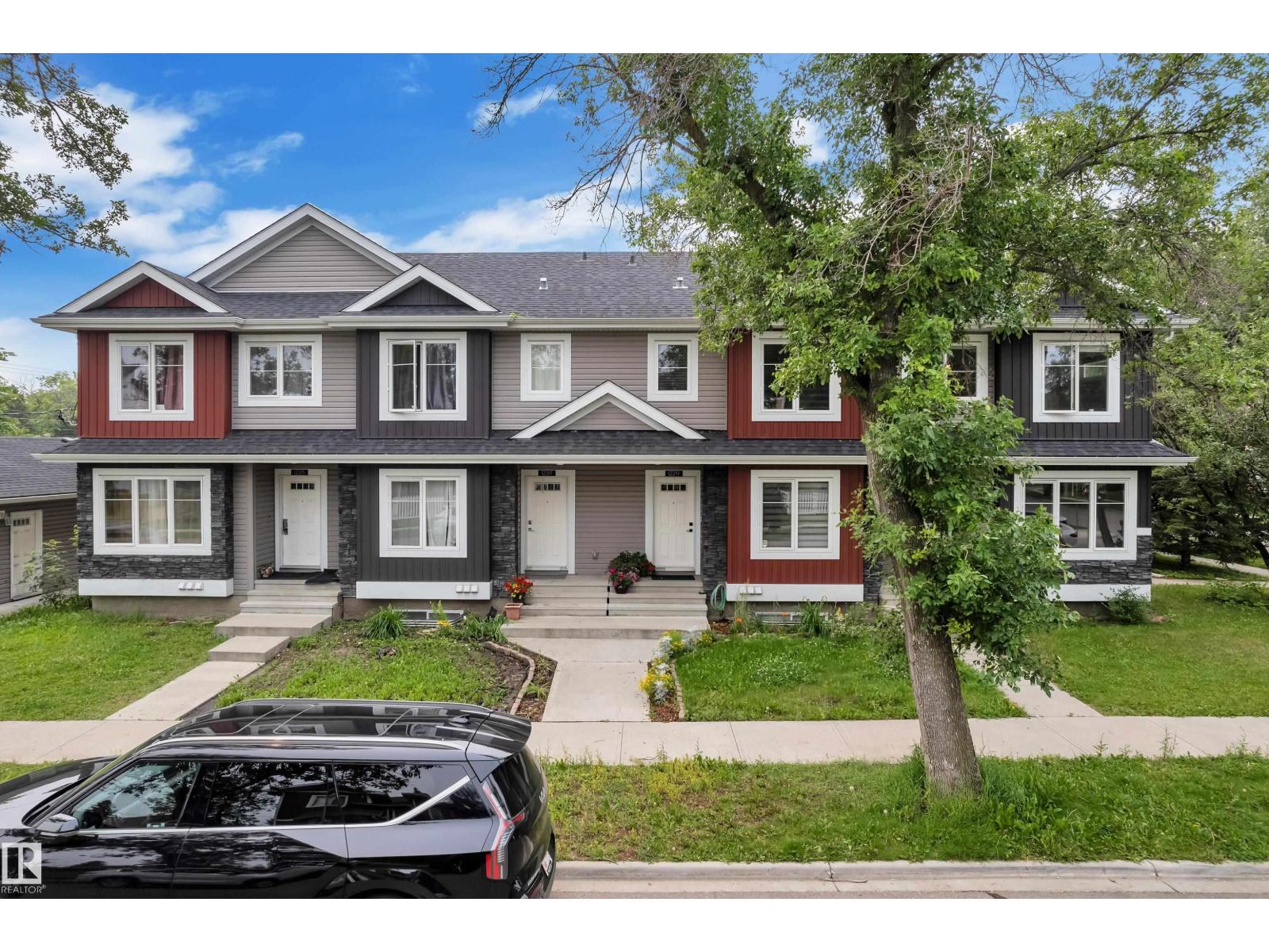 12221 117 AV NW - Image 31