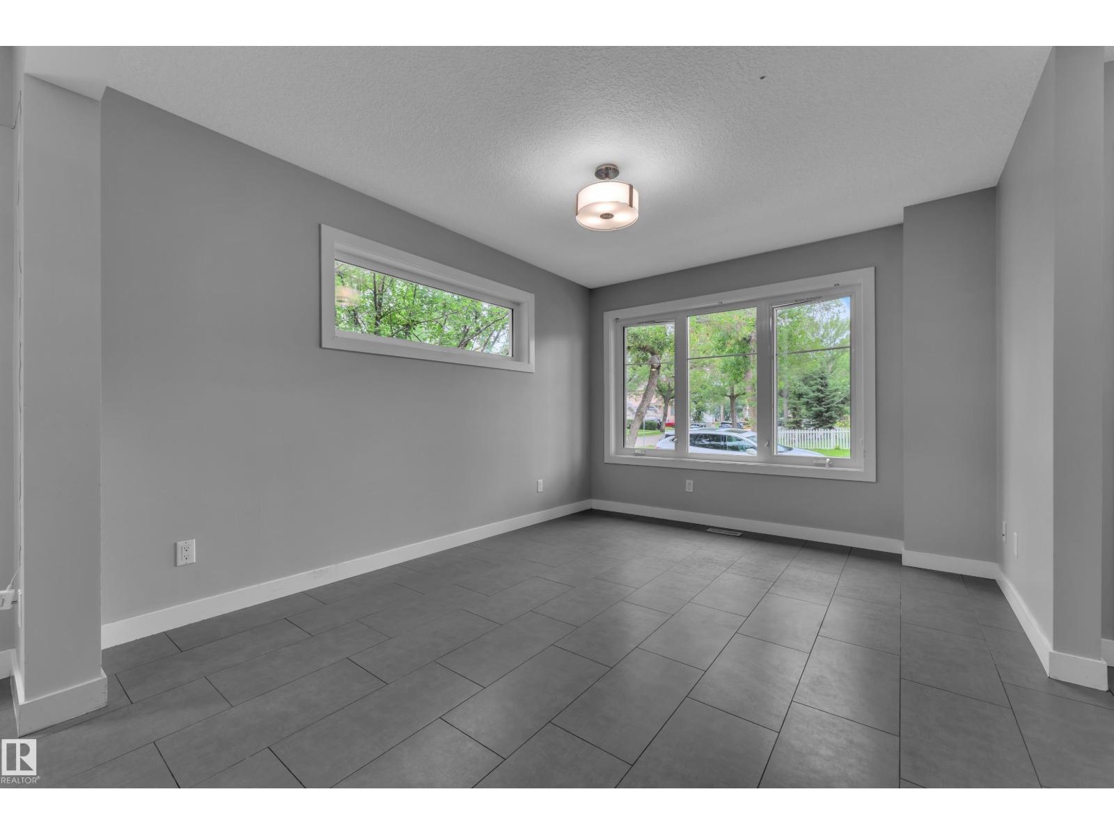 12221 117 AV NW - 6