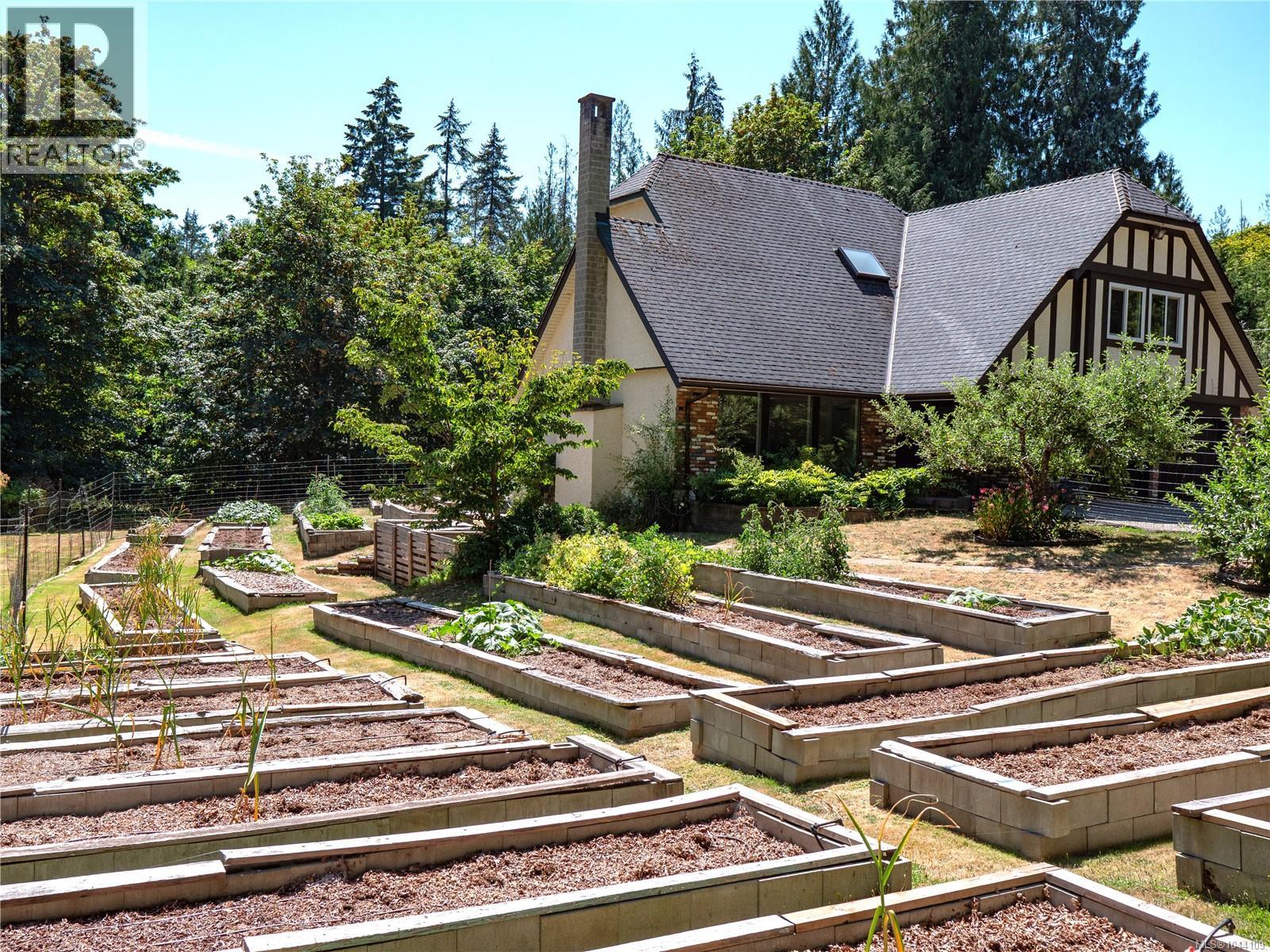 1420 Campbell Rd - 1