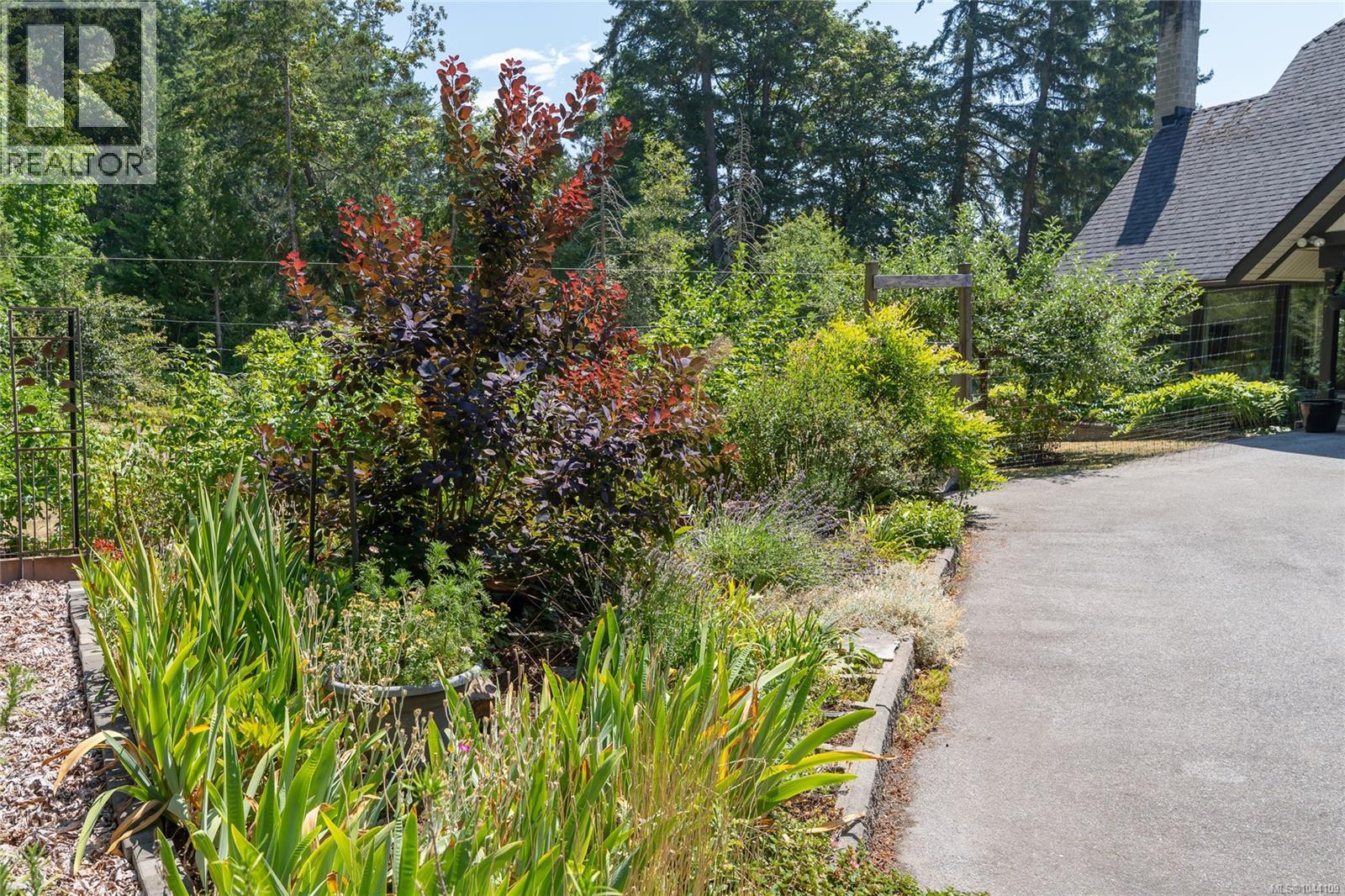 1420 Campbell Rd - 41