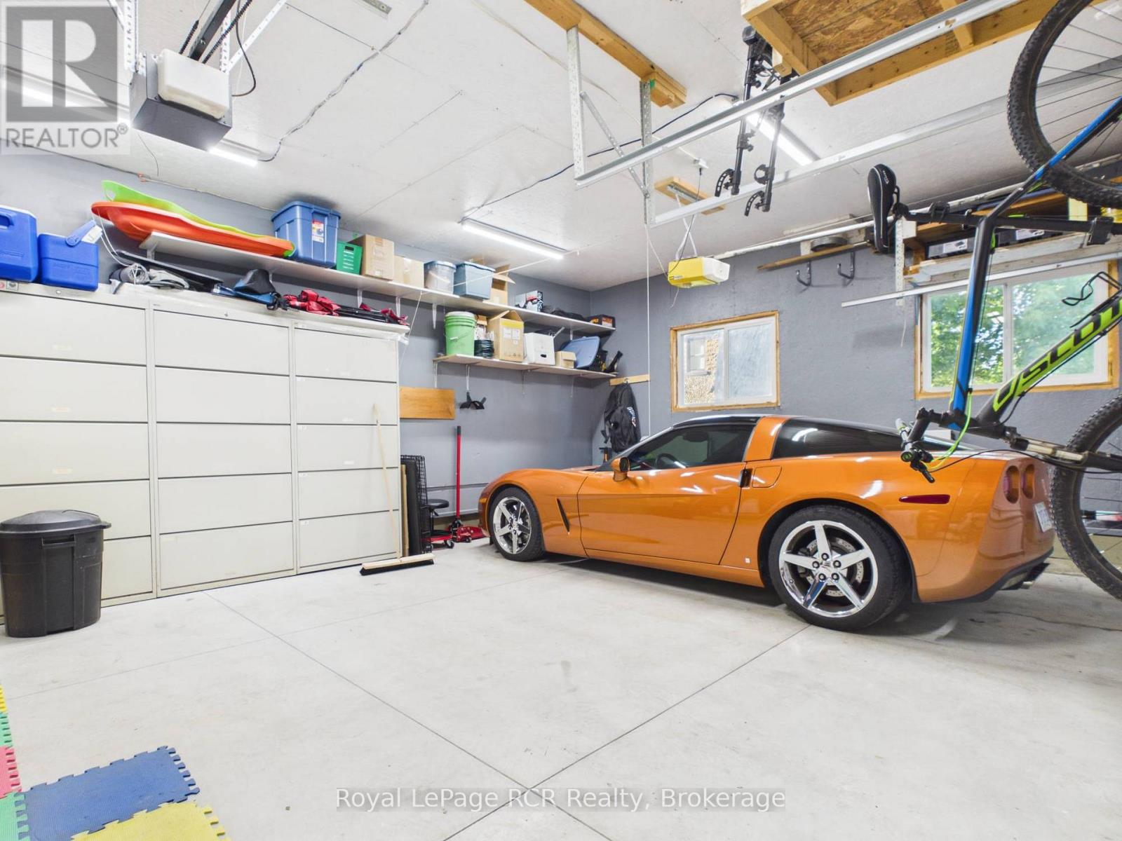 796 LAKE RANGE DRIVE - 32