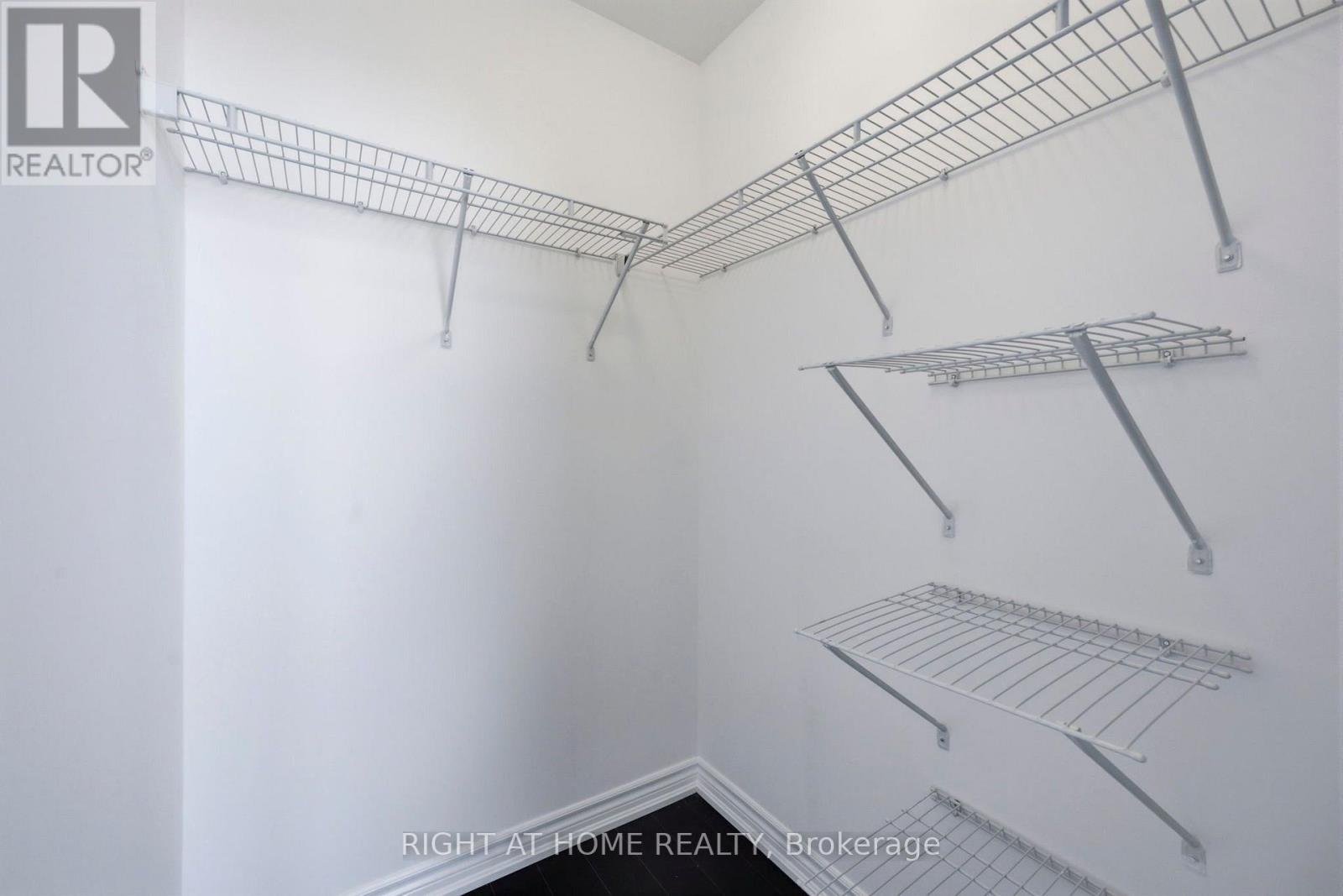#5614 386 YONGE STREET - 16