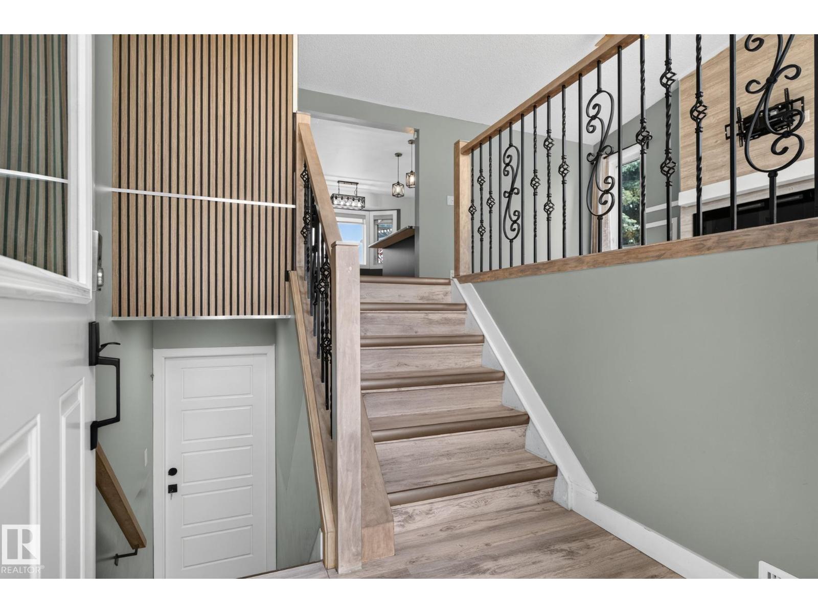 9530 174 AV NW, Lago Lindo, Edmonton photo 3