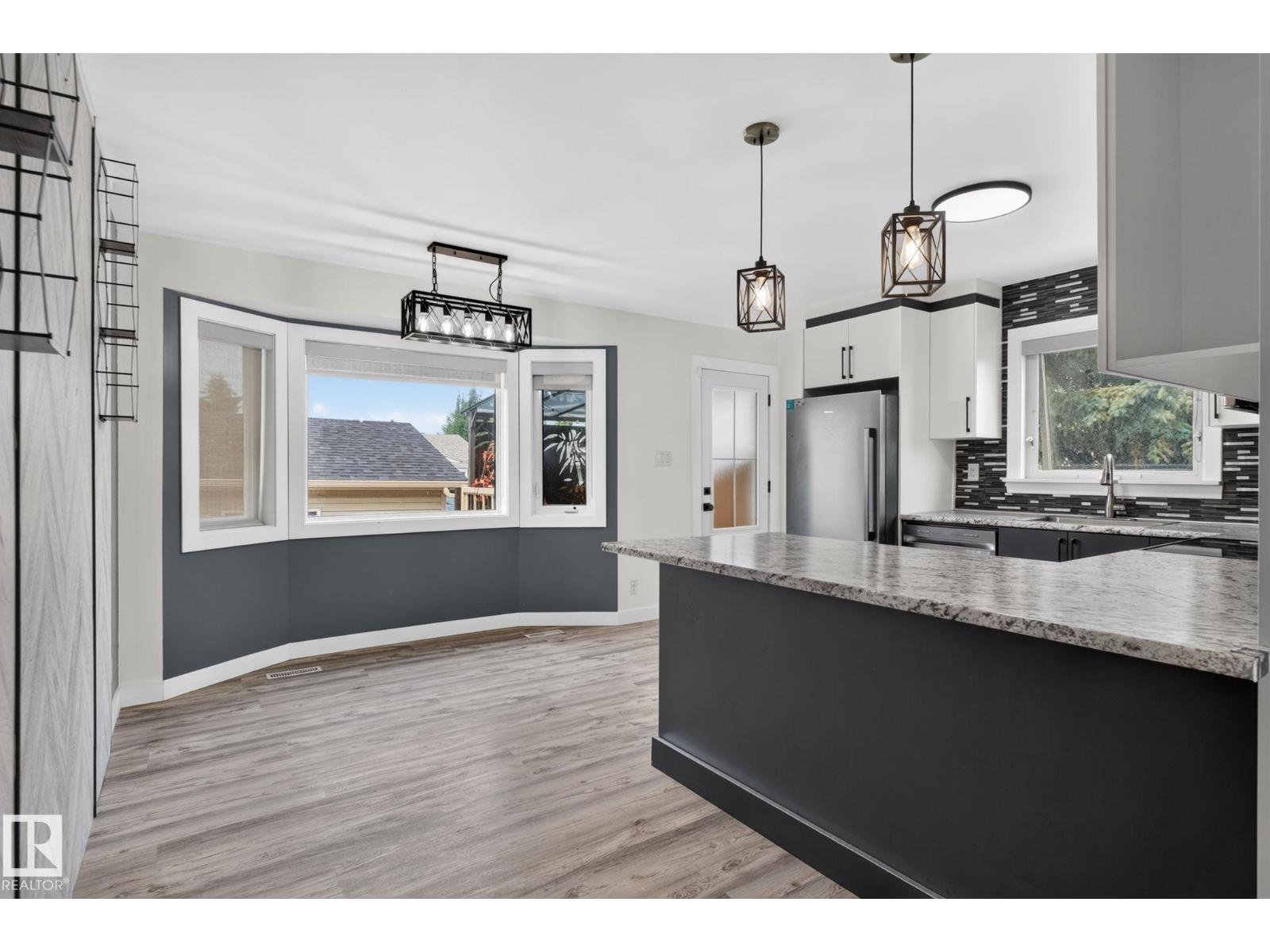 9530 174 AV NW - 14