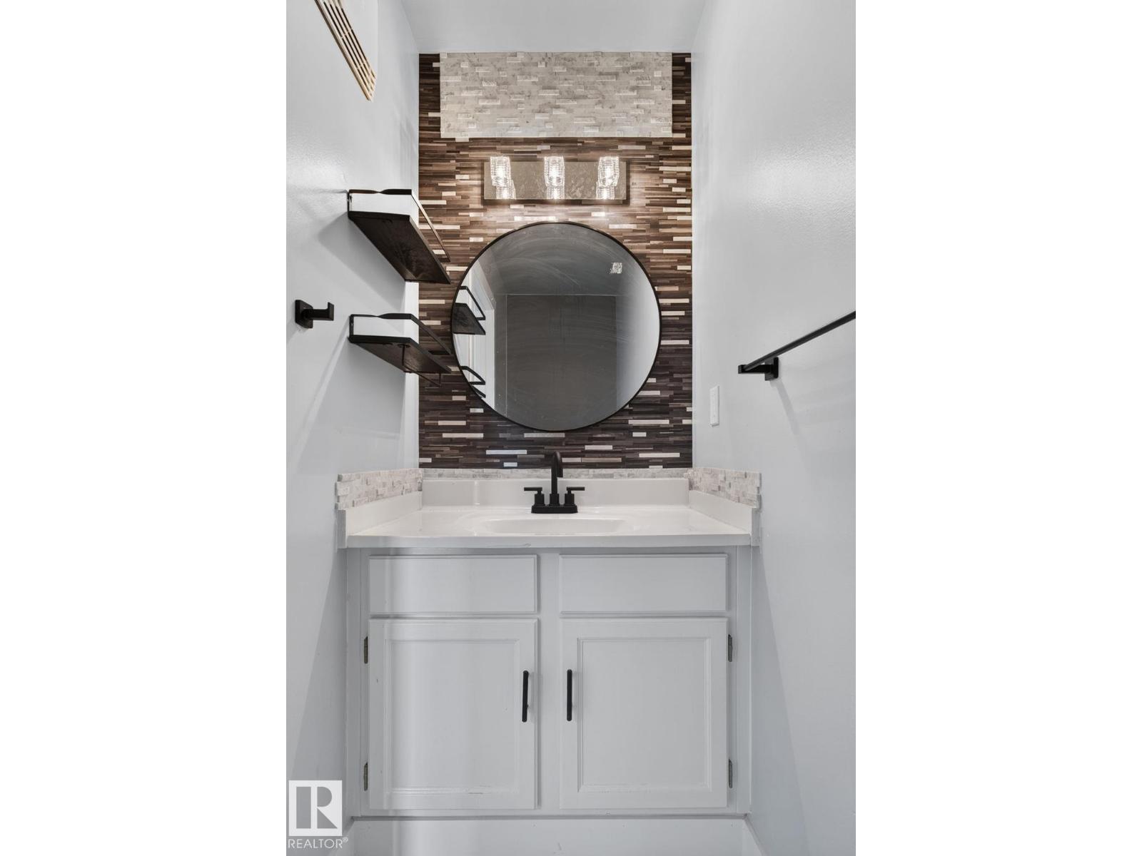 9530 174 AV NW - 30