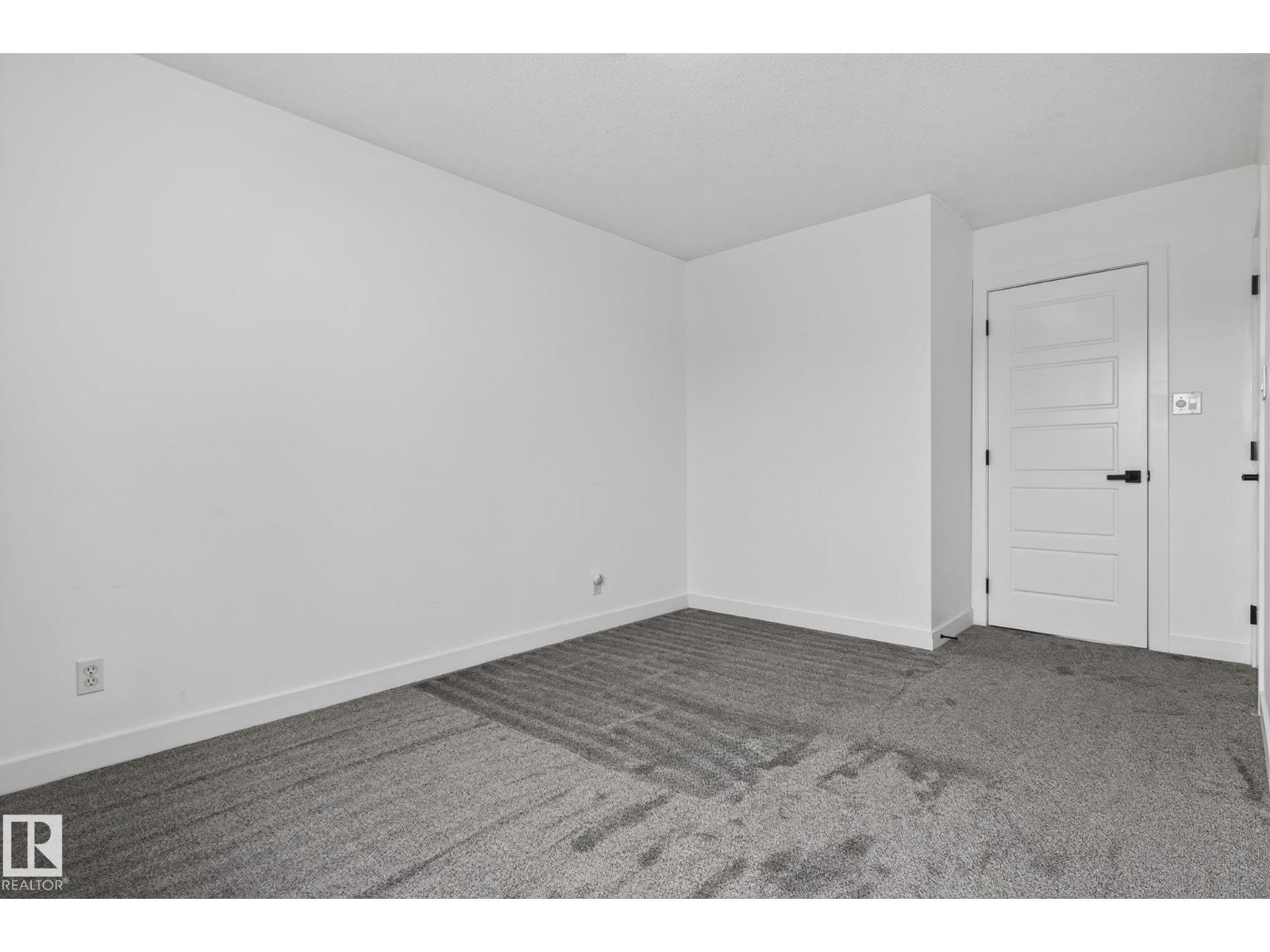 9530 174 AV NW - 28