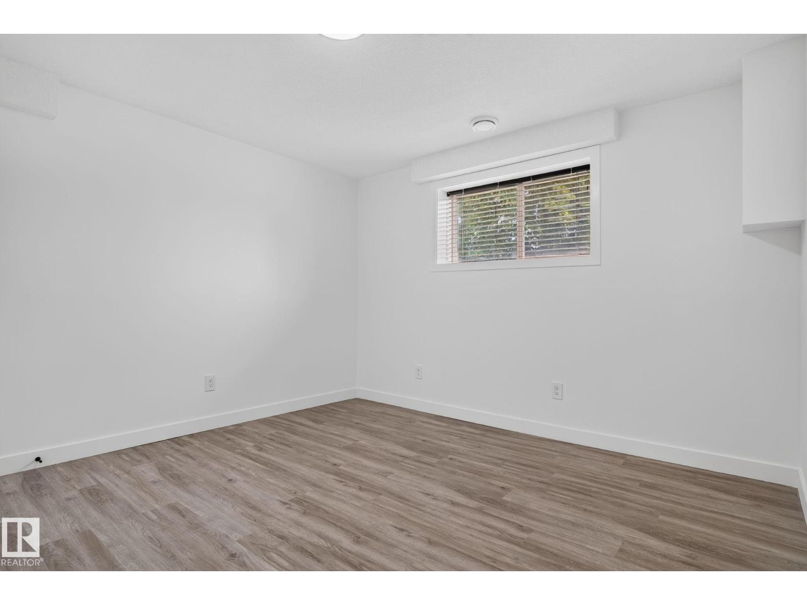 9530 174 AV NW - 47