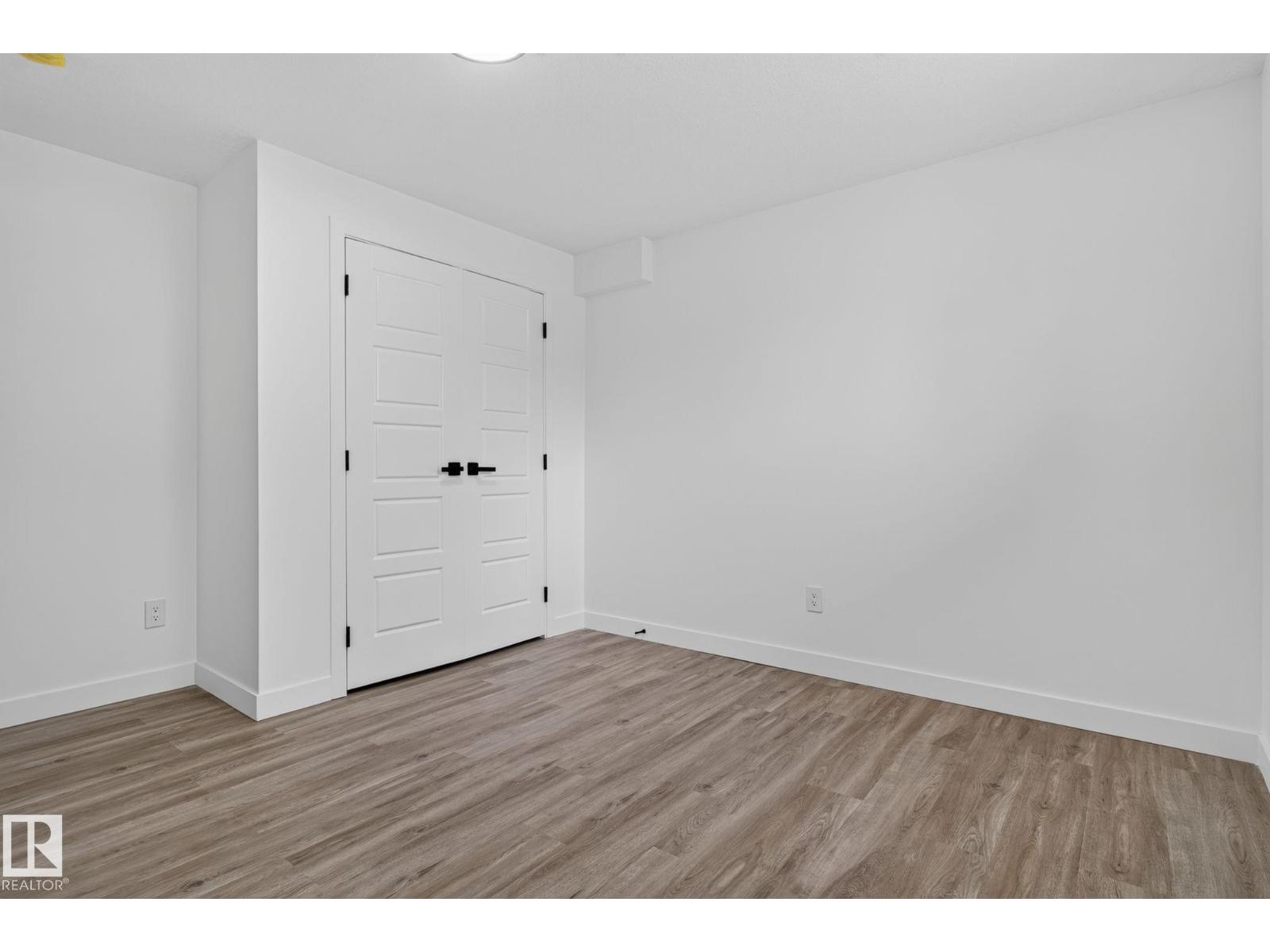 9530 174 AV NW - 49