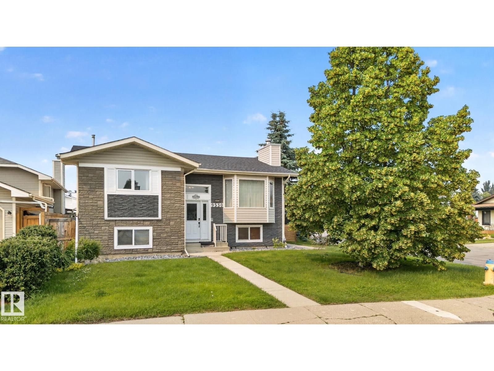 9530 174 AV NW - 67