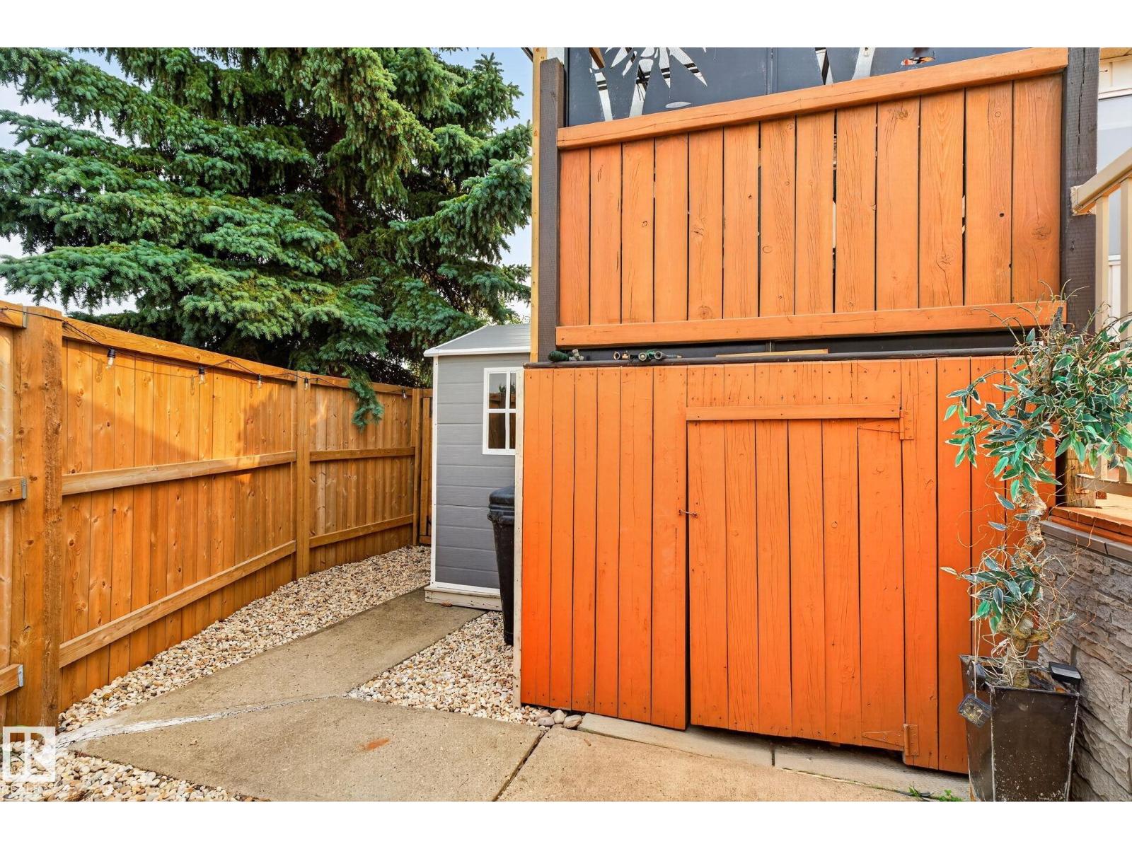 9530 174 AV NW - 61